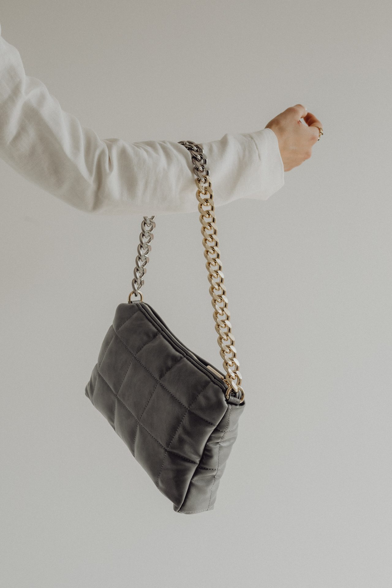 Product on Sale - Image 3